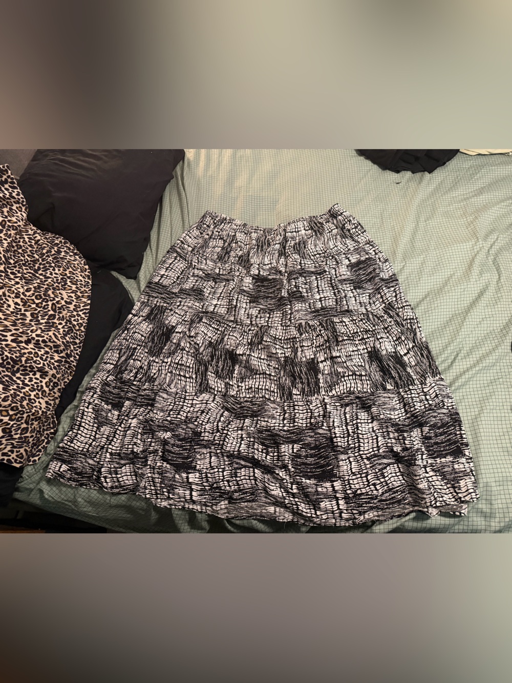 Black & White Patterned Tiered Women's Maxi Skirt